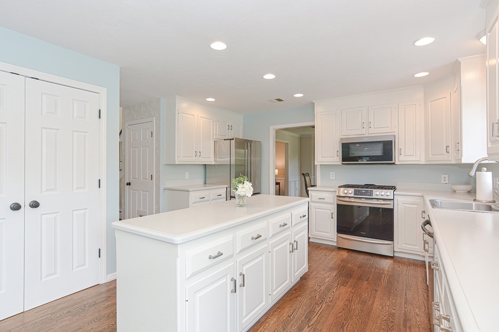 34 Northern Spy Road Franklin, MA 02038 - Photo 9 of 42