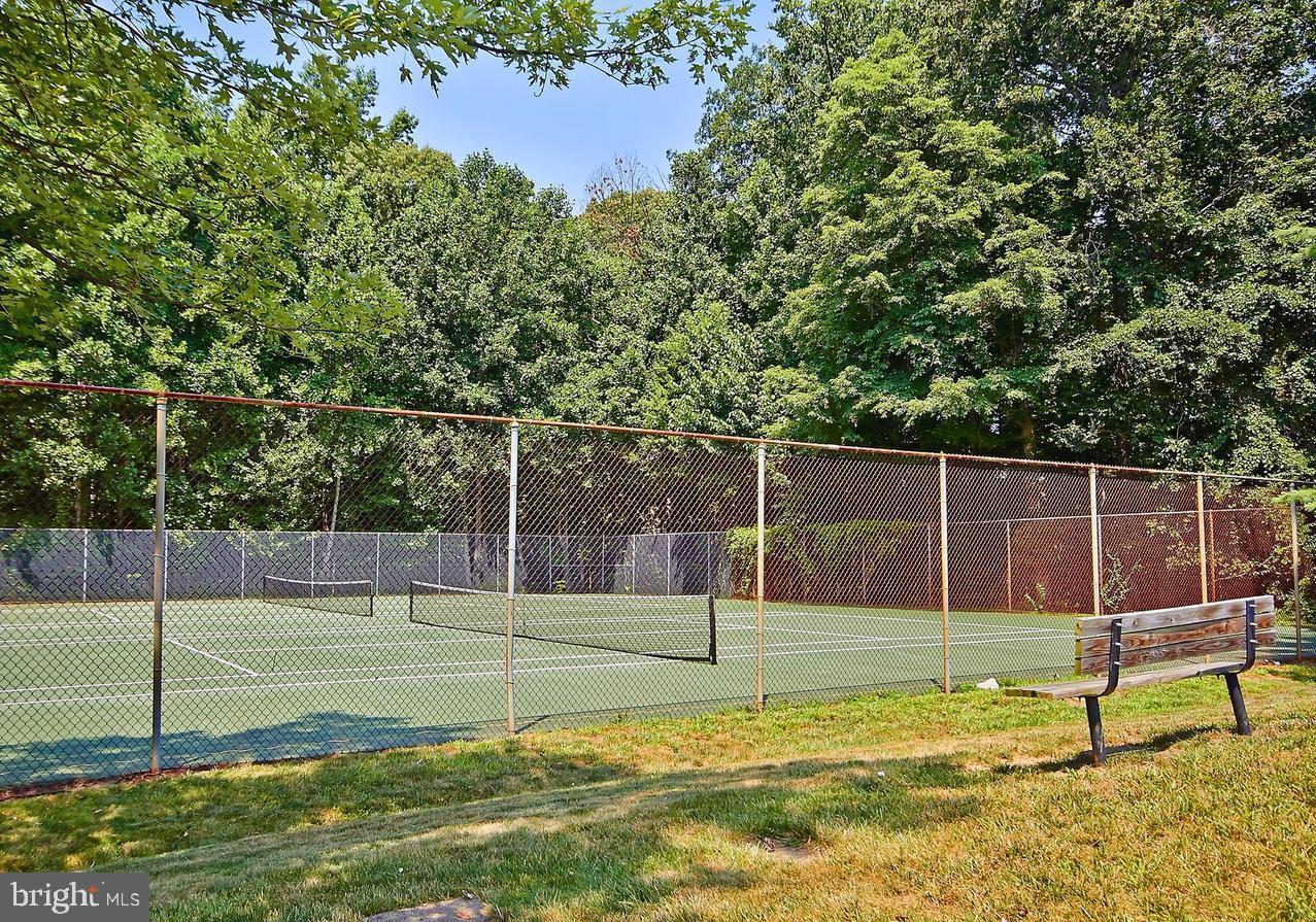 7728 Matisse Way Springfield, VA 22153 - Photo 19 of 20 Gallery Image 19
