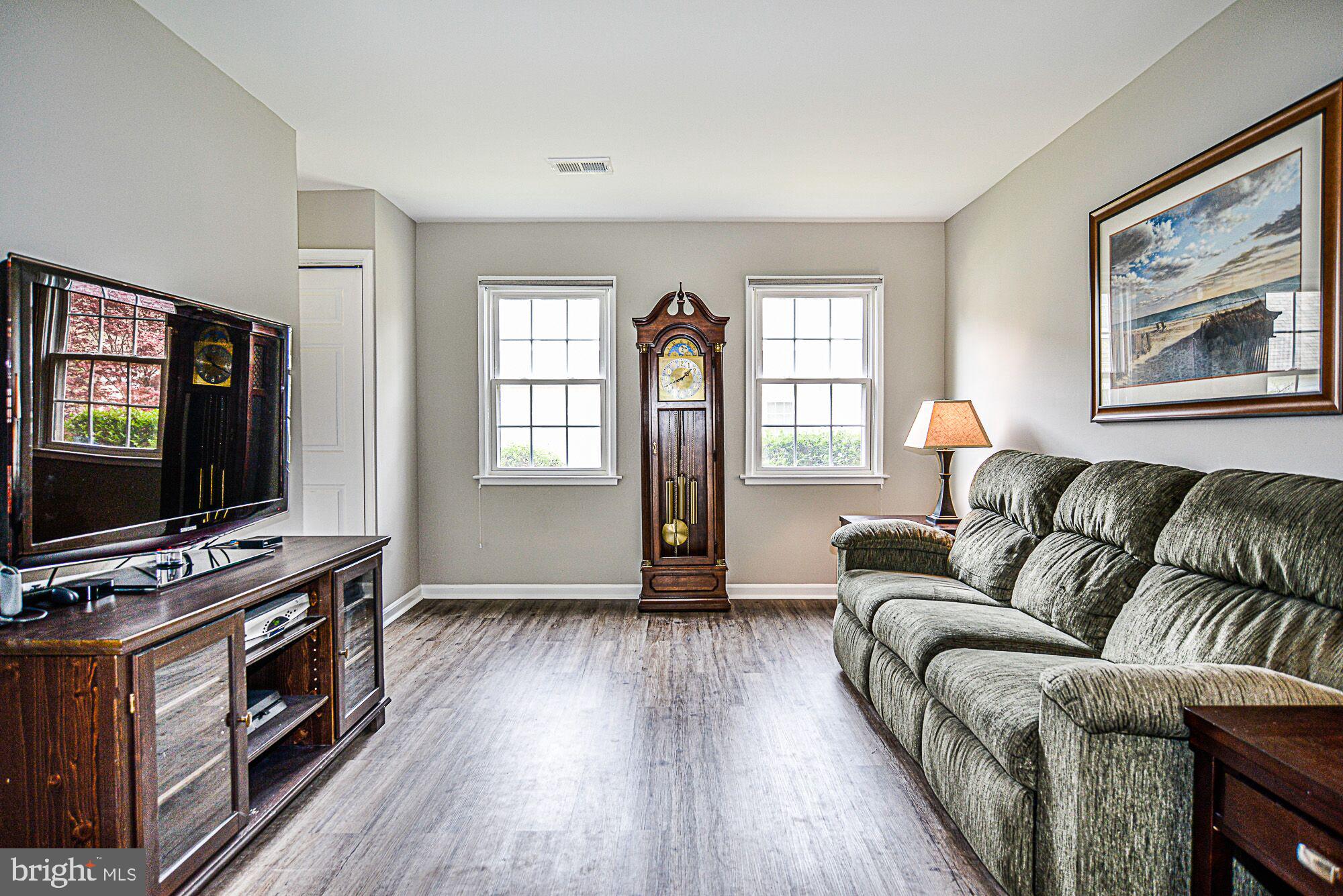 7728 Matisse Way Springfield, VA 22153 - Photo 5 of 20 Freshly Painted and New Flooring throughout