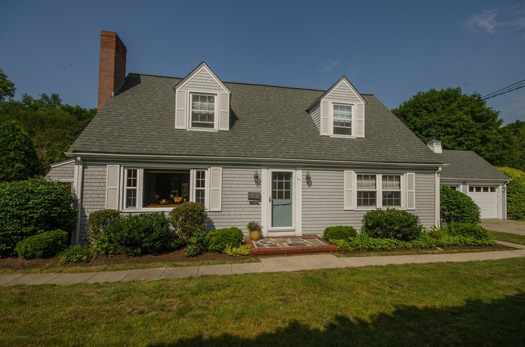481 Slocum Road Dartmouth, MA 02747 - Photo 1 of 30 Gallery Image 1