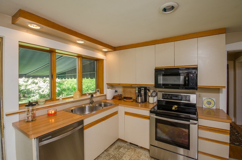 481 Slocum Road Dartmouth, MA 02747 - Photo 20 of 30 Gallery Image 20