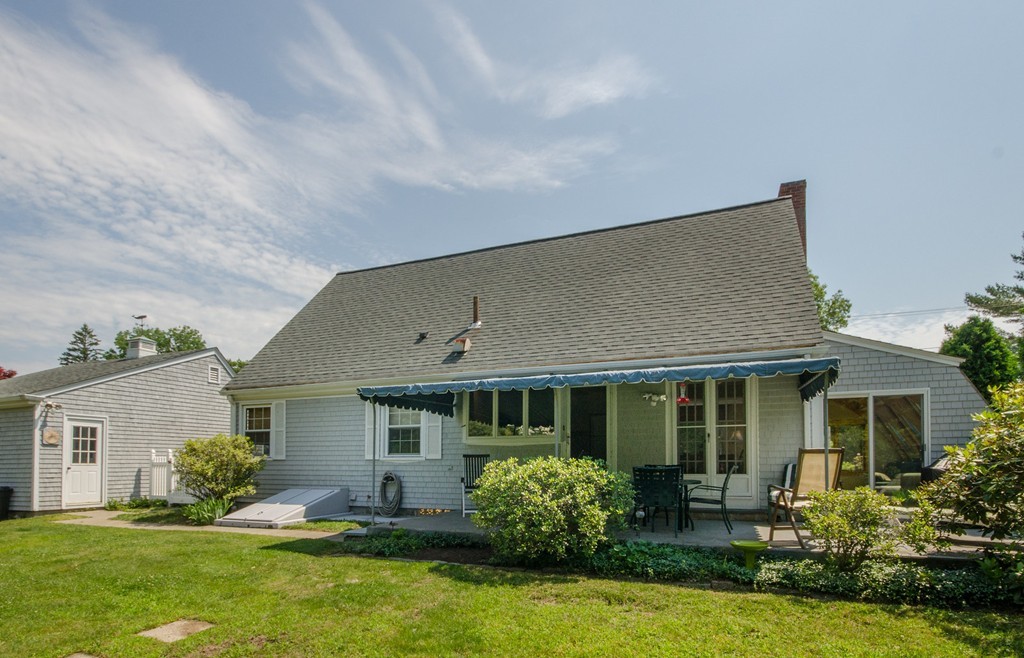 481 Slocum Road Dartmouth, MA 02747 - Photo 9 of 30 Gallery Image 9