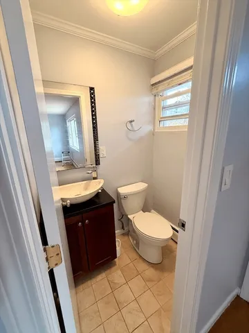 $3,200 | 28 College Farm Road, Unit 2, Waltham, MA 02451