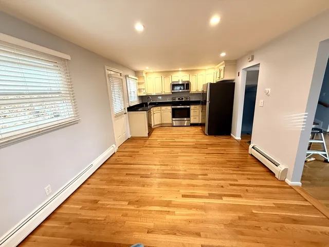 $3,200 | 28 College Farm Road, Unit 2, Waltham, MA 02451