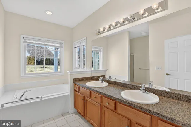 $529,900 | 110 Ridgway Drive, Bordentown, NJ 08505