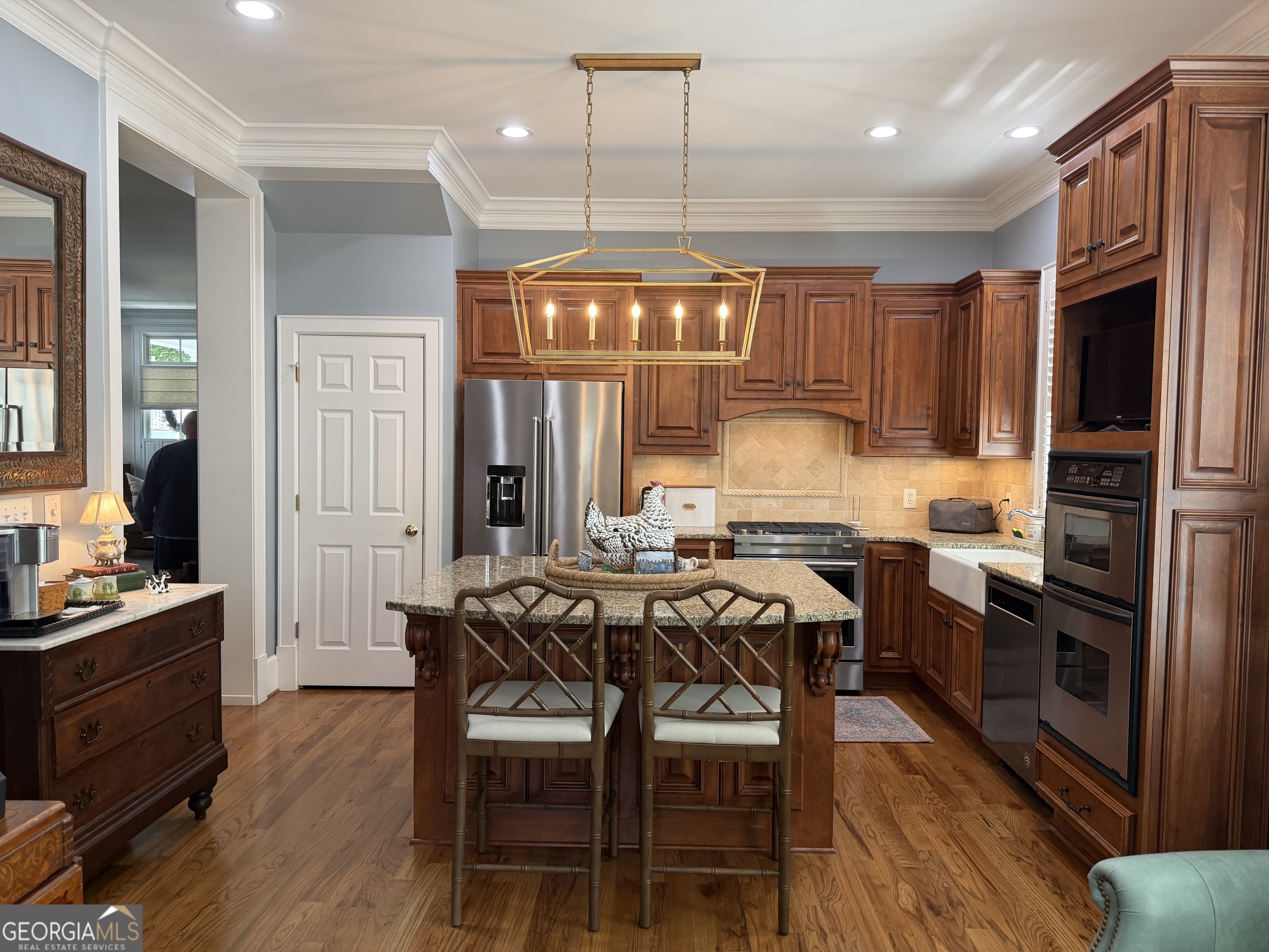 565 Sycamore Street Madison, GA 30650 - Photo 2 of 62