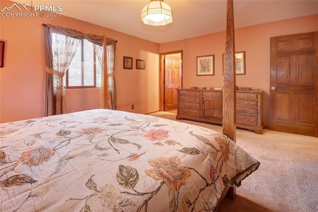 14330 Vollmer Road Colorado Springs, CO 80908 - Photo 9 of 21 Gallery Image 9