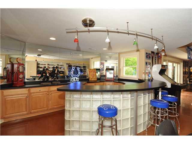 5707 Travis Road Greenwood, IN 46143 - Photo 7 of 24 Gallery Image 7