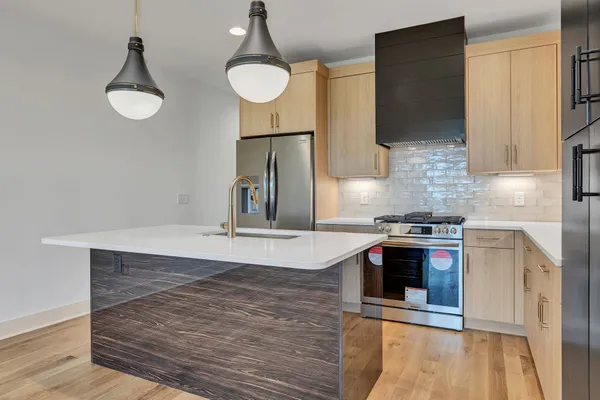 $3,650 | 660 B Vernon Avenue, Nashville, TN 37209