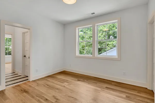 $3,650 | 660 B Vernon Avenue, Nashville, TN 37209