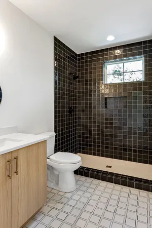 $3,650 | 660 B Vernon Avenue, Nashville, TN 37209