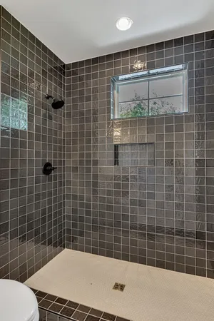 $3,650 | 660 B Vernon Avenue, Nashville, TN 37209
