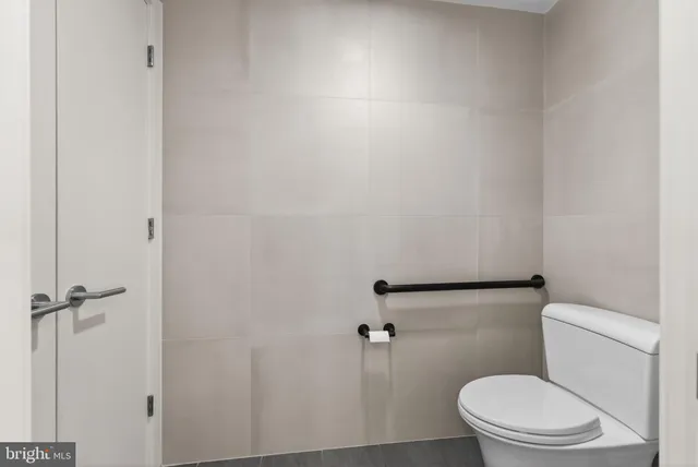 $9,800 | 1332 8th Street Northwest, Washington, DC 20001