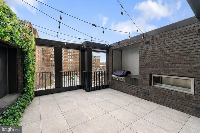 $9,800 | 1332 8th Street Northwest, Washington, DC 20001