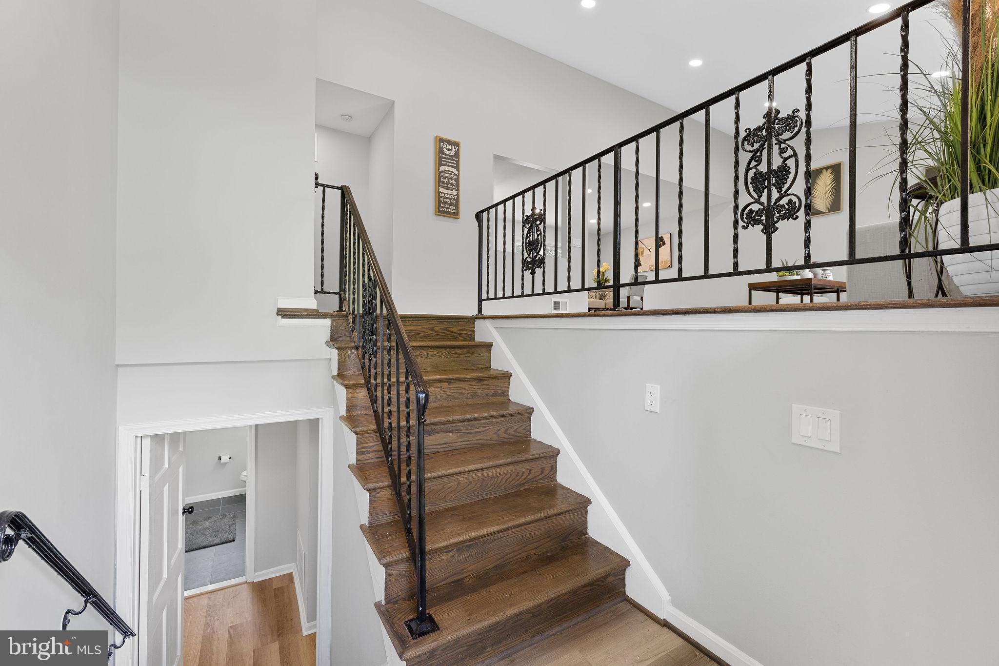 8614 Gateshead Road Alexandria, VA 22309 - Photo 8 of 62 Gallery Image 8
