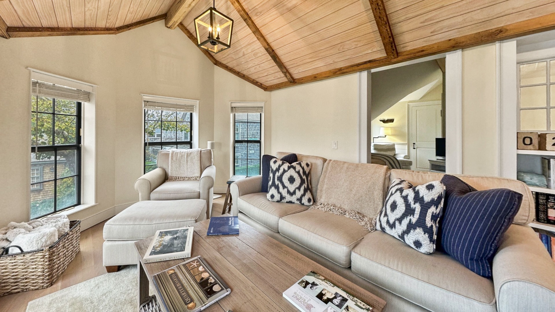 25 Broadway Nantucket, MA 02554 - Photo 16 of 60