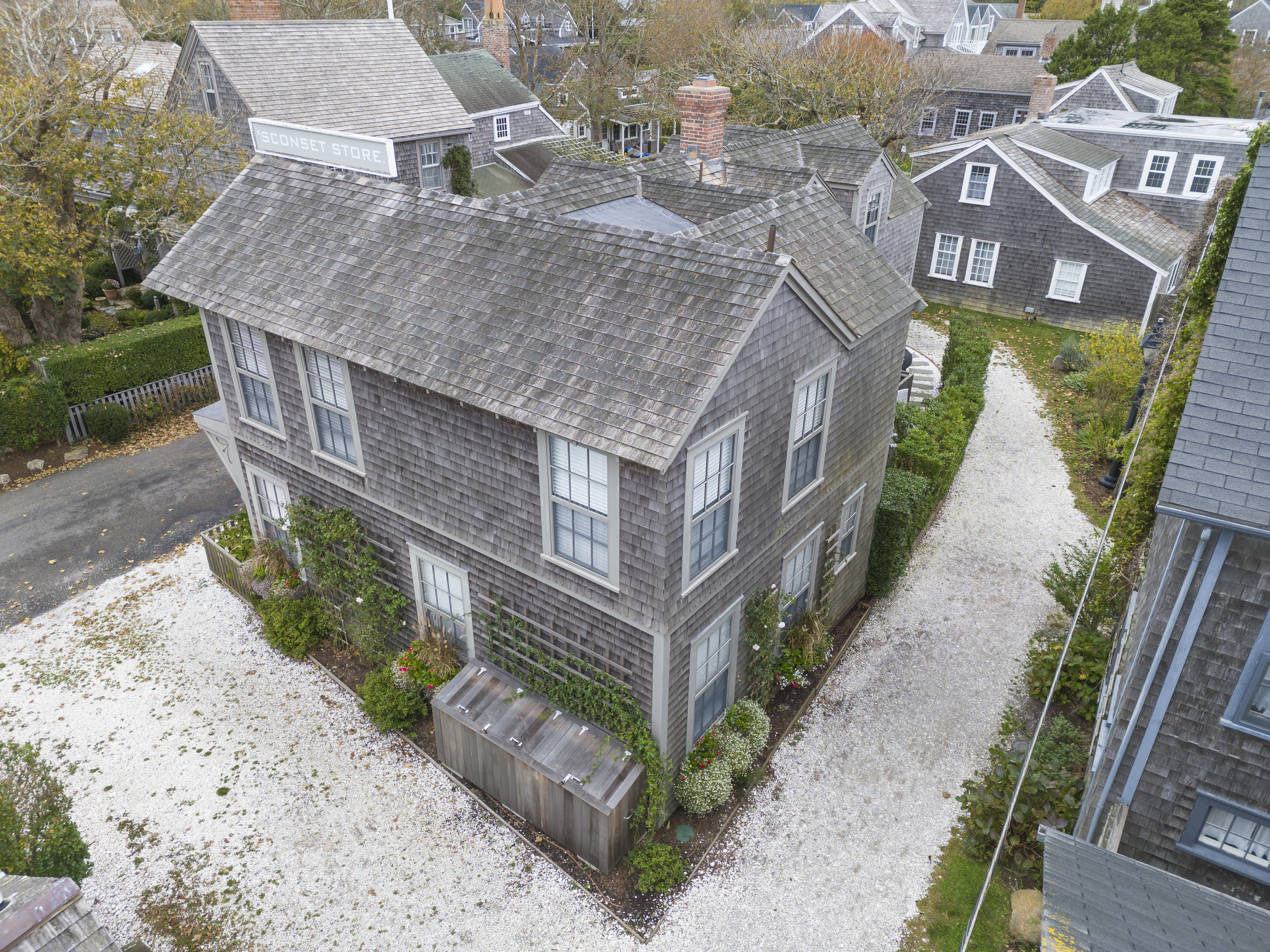 25 Broadway Nantucket, MA 02554 - Photo 48 of 60