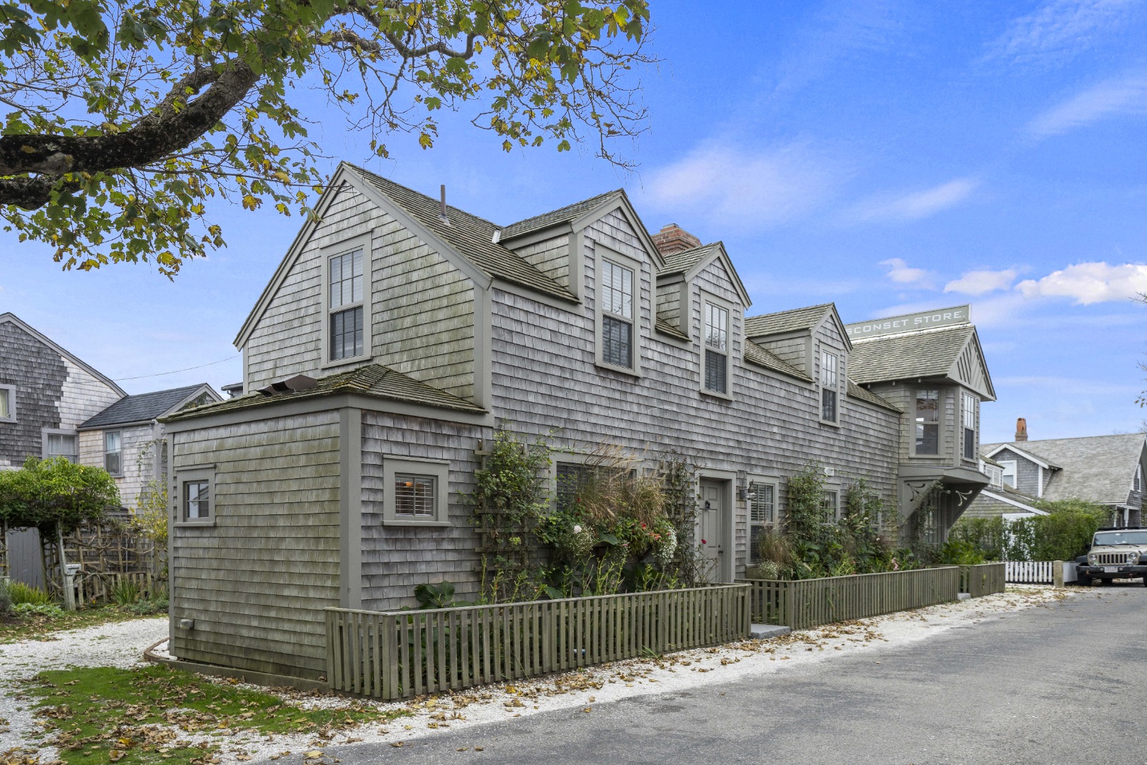 25 Broadway Nantucket, MA 02554 - Photo 58 of 60