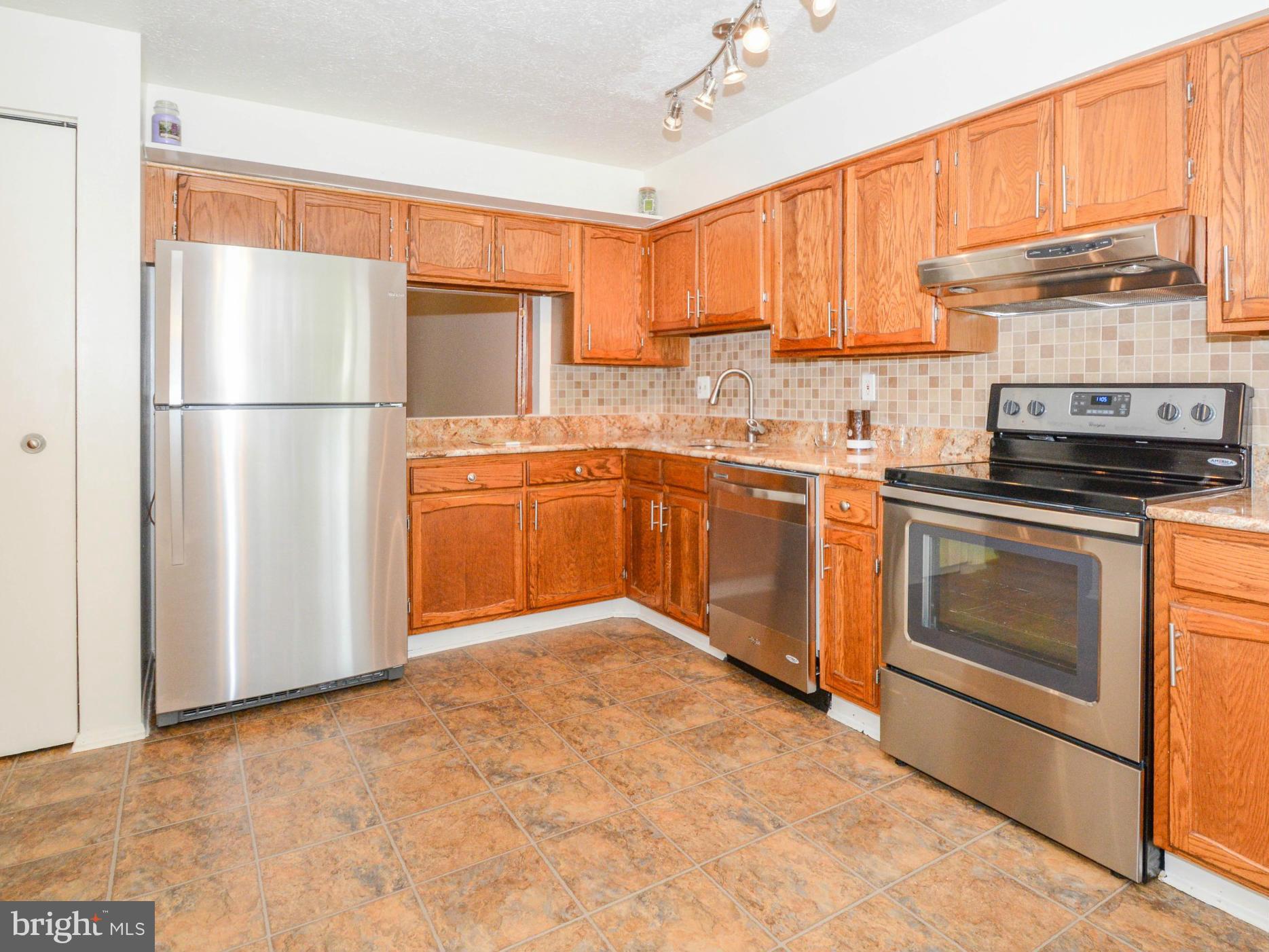 58 Perryfalls Place Nottingham, MD 21236 - Photo 12 of 30 Kitchen