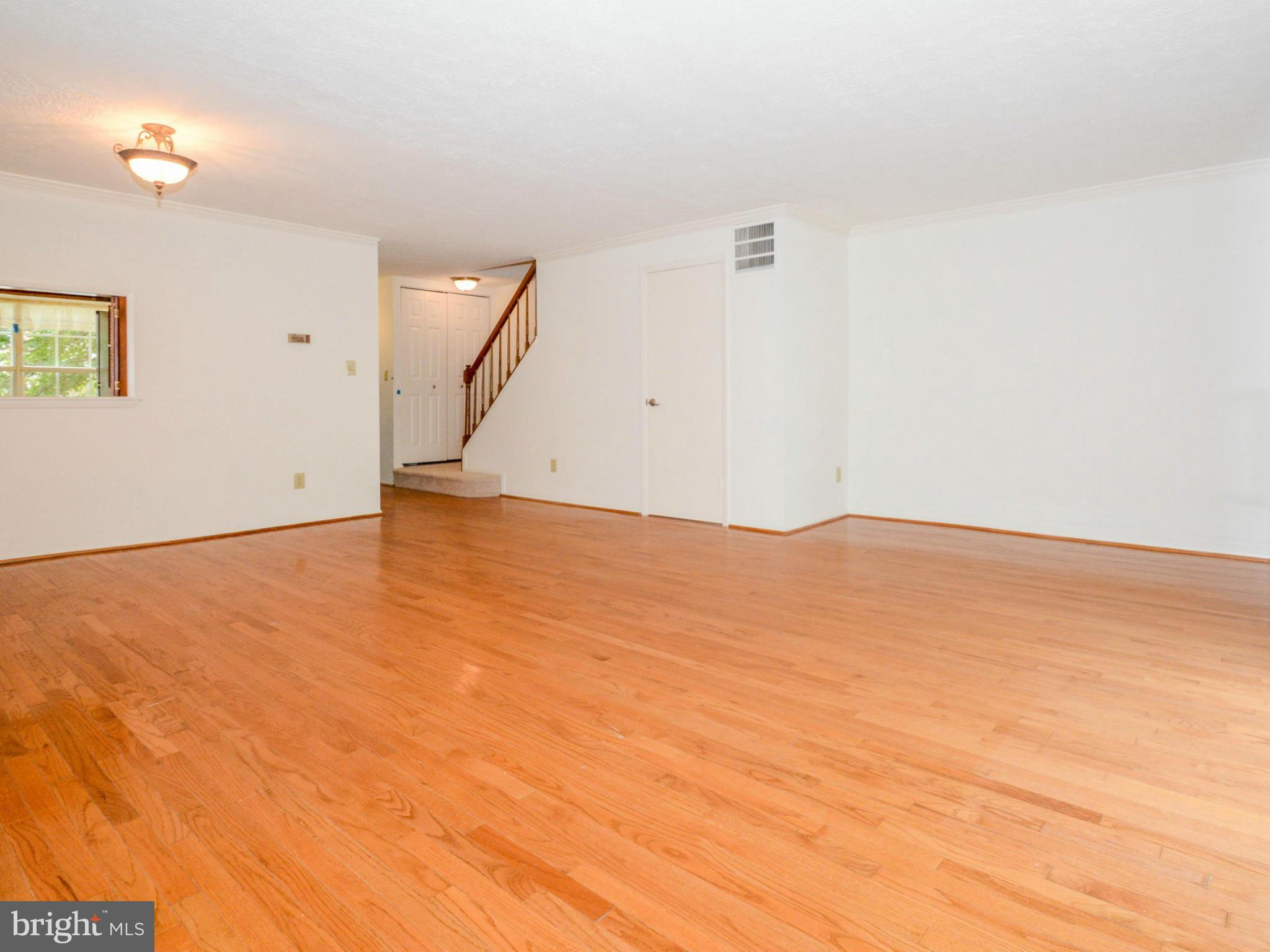 58 Perryfalls Place Nottingham, MD 21236 - Photo 4 of 30 Living Room