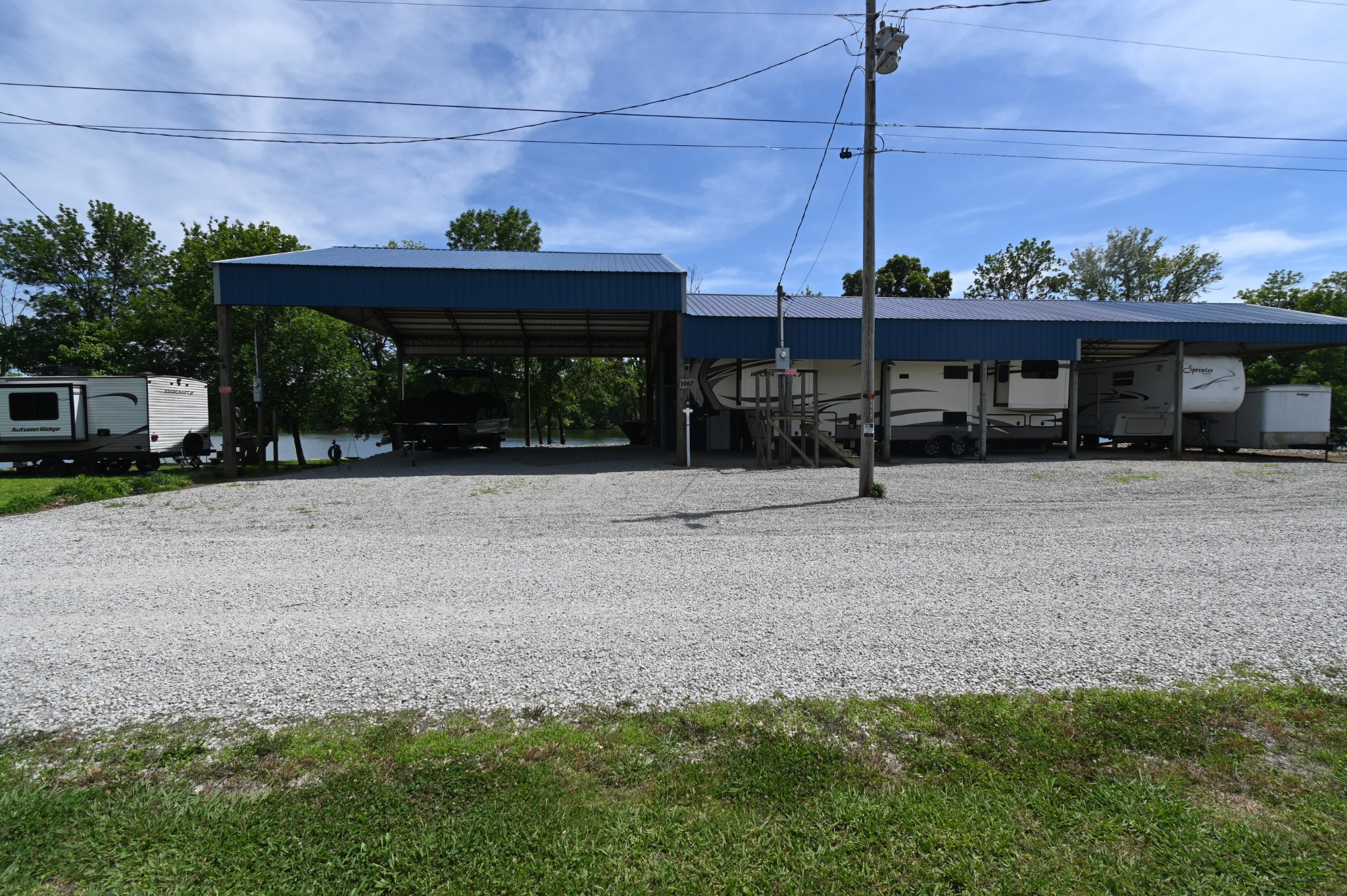 1067 WC PICKETT Road Clifton, TN 38425 - Photo 7 of 40