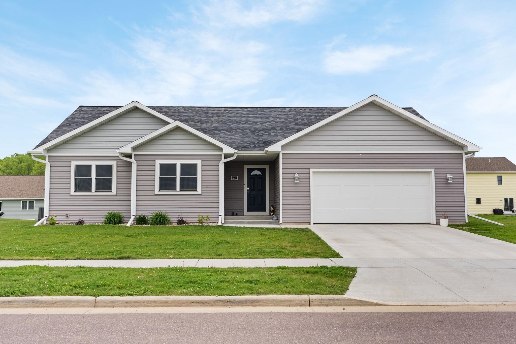 521 Roosevelt Street Baraboo, WI 53913 - Photo 1 of 32