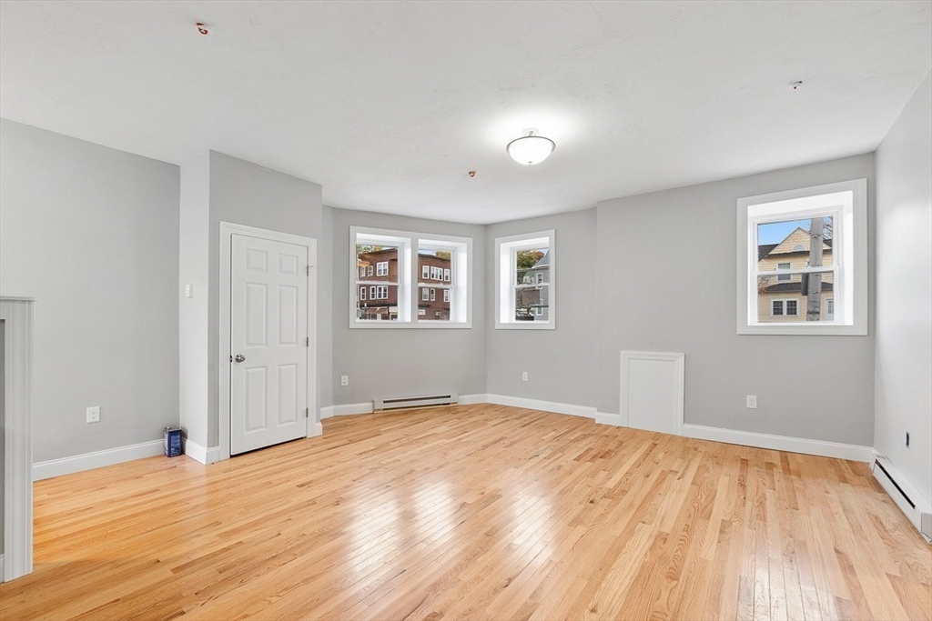 86-92 Hamilton Street Worcester, MA 01604 - Photo 8 of 22