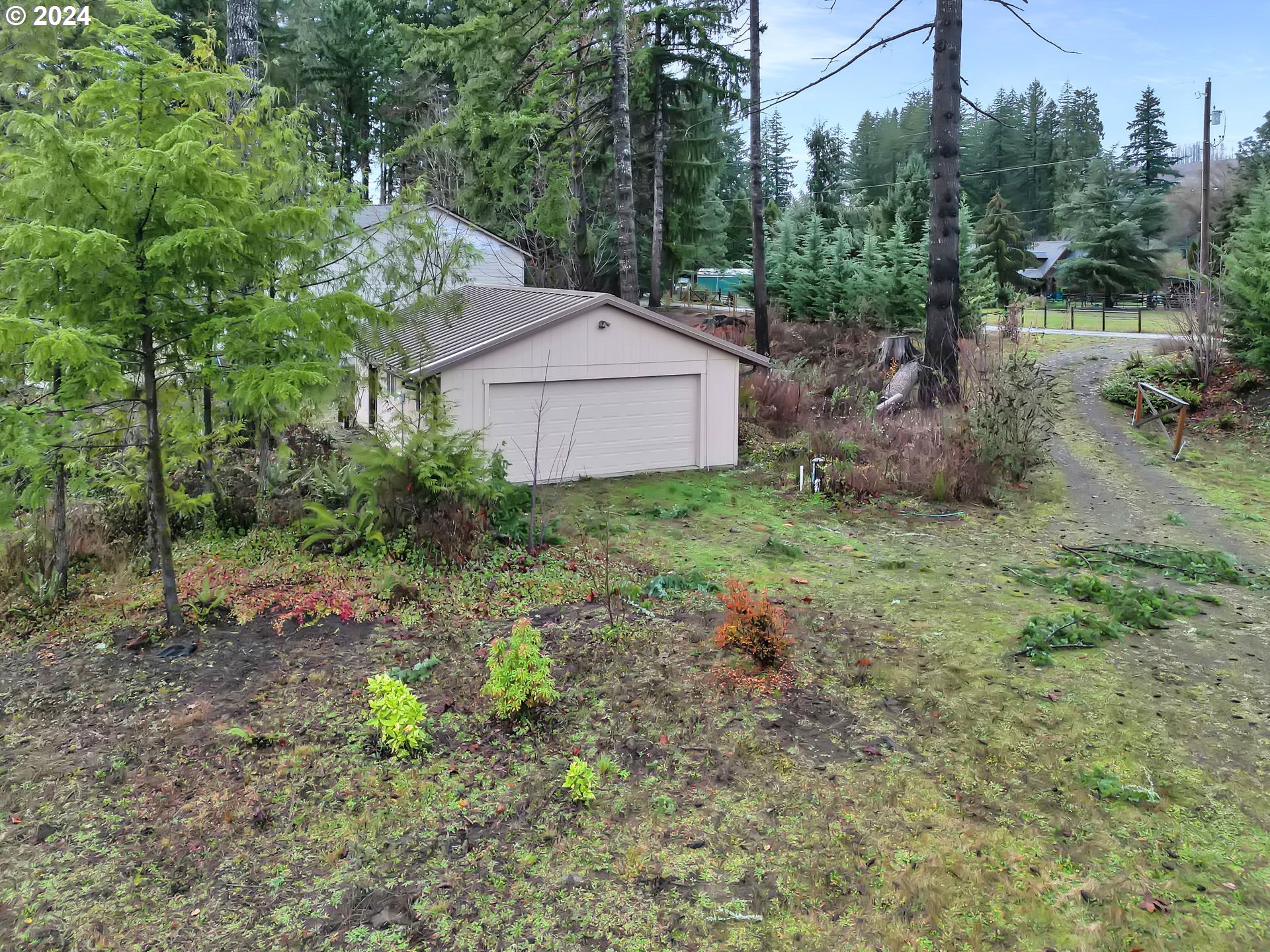 90409 Mountain View Lane Leaburg, OR 97489 - Photo 13 of 18 a view of a back yard