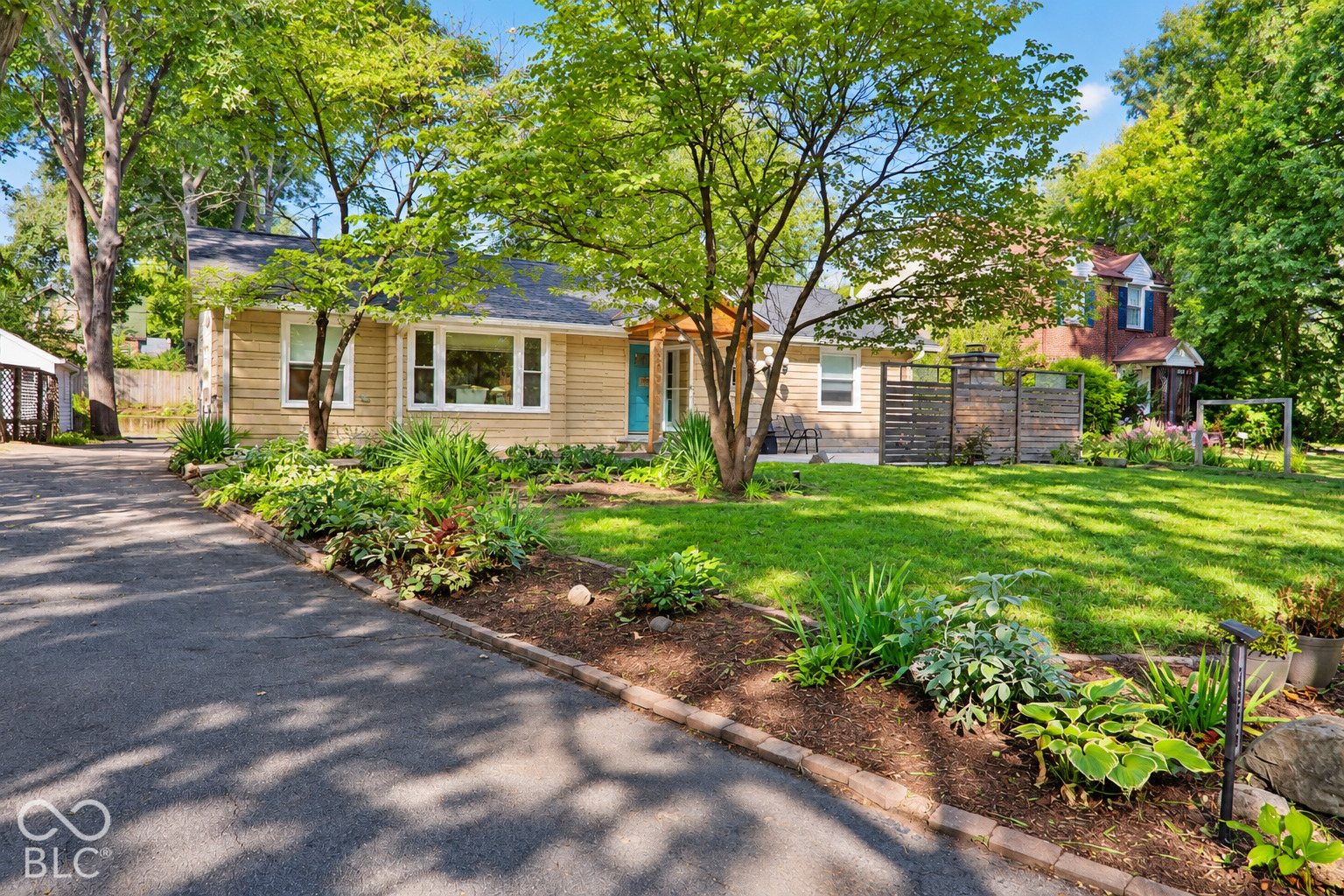 3566 Watson Road Indianapolis, IN 46205 - Photo 2 of 20 Gallery Image 2