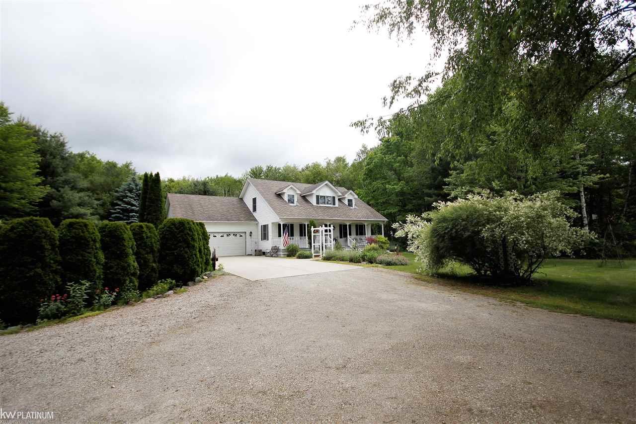 1938 Emerson Road Goodells, MI 48027 - Photo 6 of 38