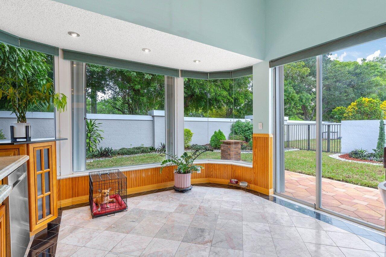 22840 Windsor Wood Court Boca Raton, FL 33433 - Photo 5 of 42 Breakfast Nook Windows