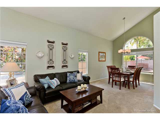 1702 Crystal Ridge Way Vista, CA 92081 - Photo 4 of 22