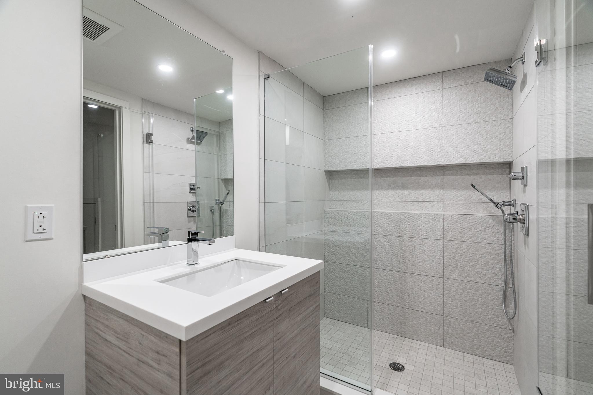 2423 Innovator Way Philadelphia, PA 19146 - Photo 22 of 34
