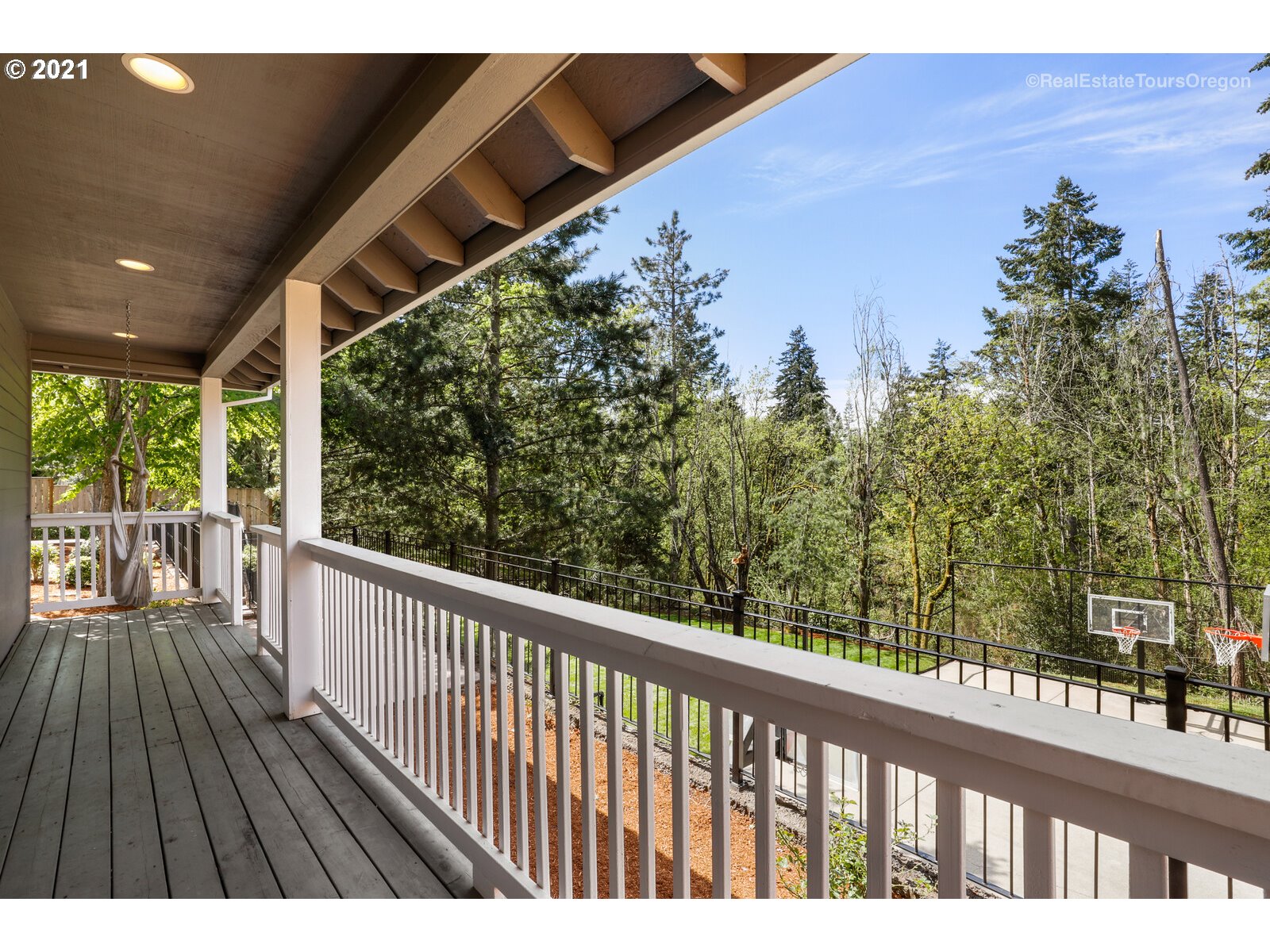28667 Southwest Cascade Loop Wilsonville, OR 97070 - Photo 22 of 32 Gallery Image 22