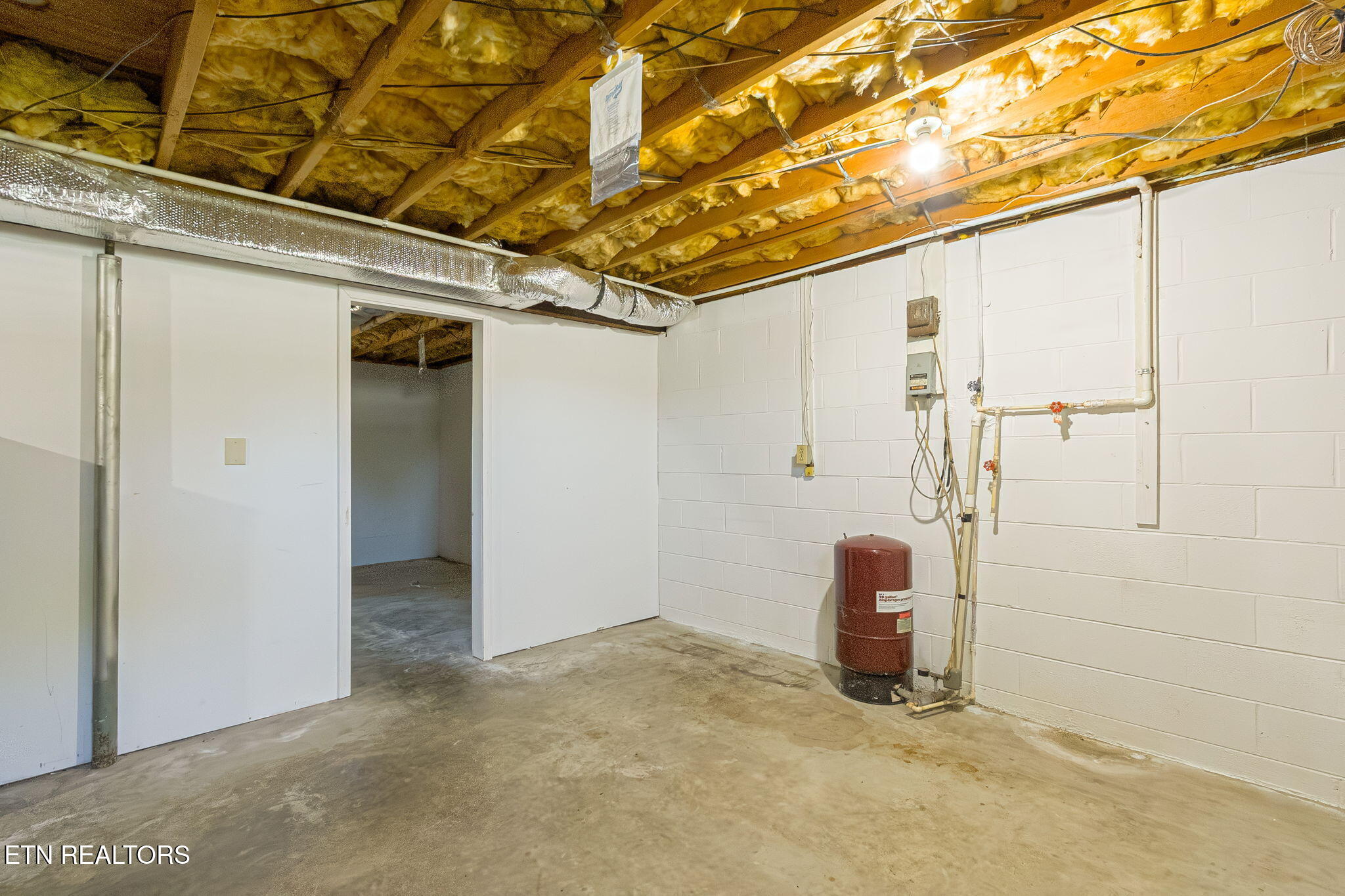 409 Lawnville Road Kingston, TN 37763 - Photo 22 of 29 23-web-or-mls-023--FULL