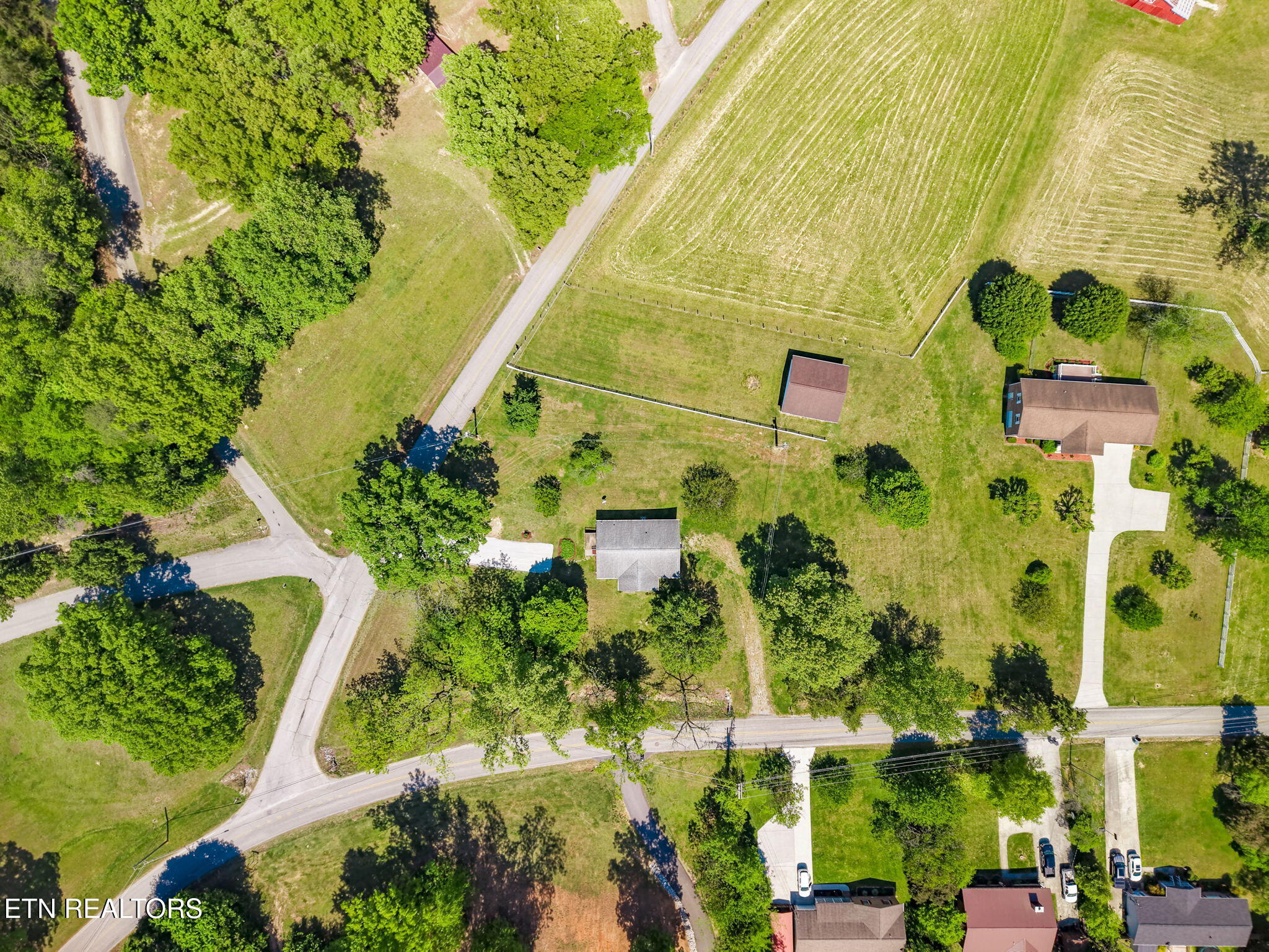 409 Lawnville Road Kingston, TN 37763 - Photo 25 of 29 30-web-or-mls-030--FULL