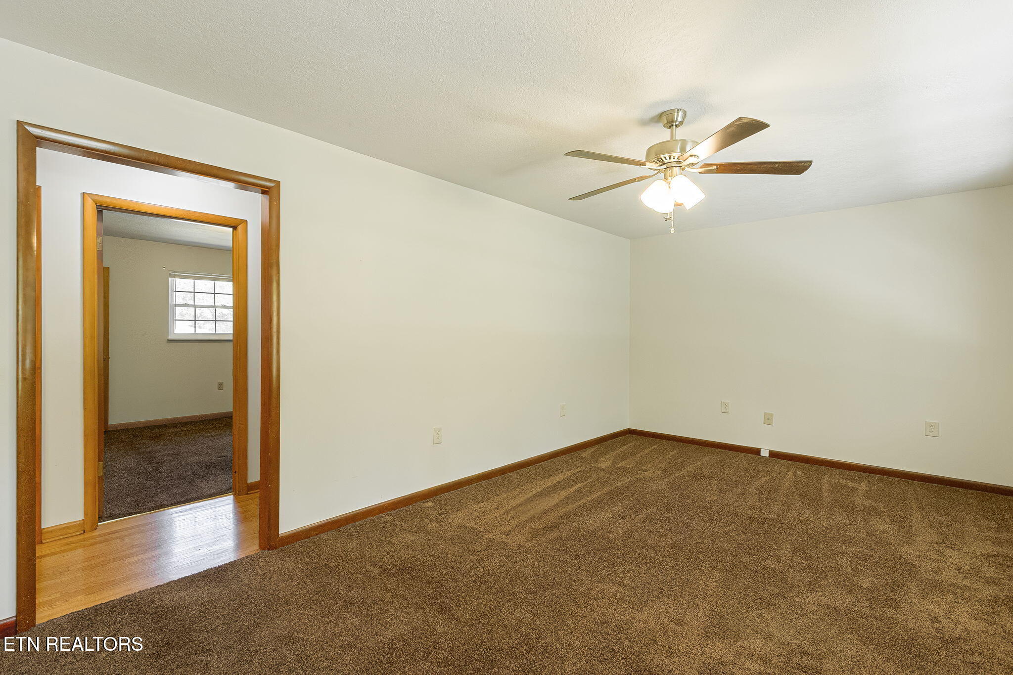 409 Lawnville Road Kingston, TN 37763 - Photo 7 of 29 7-web-or-mls-007--FULL