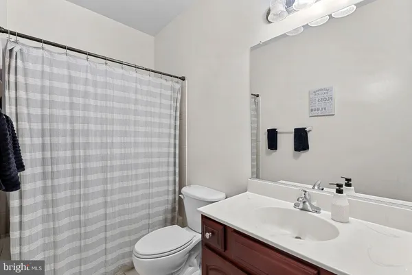 $1,599,000 | 42037 Heaters Island Court, Leesburg, VA 20176