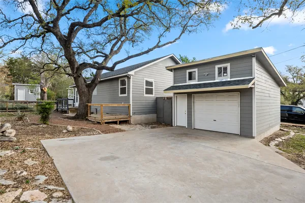 $2,000 | 18000 Lafayette Park Drive, Jonestown, TX 78645