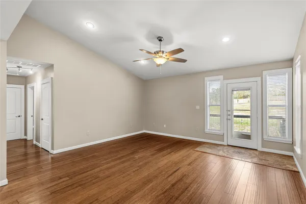 $2,000 | 18000 Lafayette Park Drive, Jonestown, TX 78645