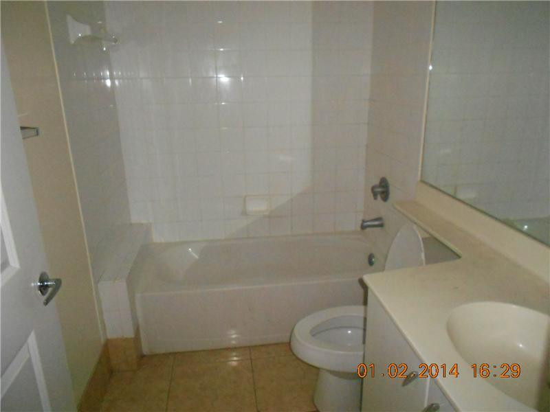 5860 West Sample Road, Unit 1054 Coral Springs, FL 33067 - Photo 4 of 5 Bathroom