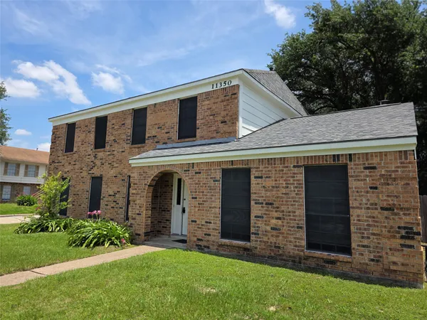$279,900 | 11350 Raven View Drive, Houston, TX 77067