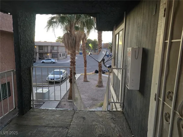 $995 | 1724 Breckenwood Court, Unit 2, Las Vegas, NV 89115