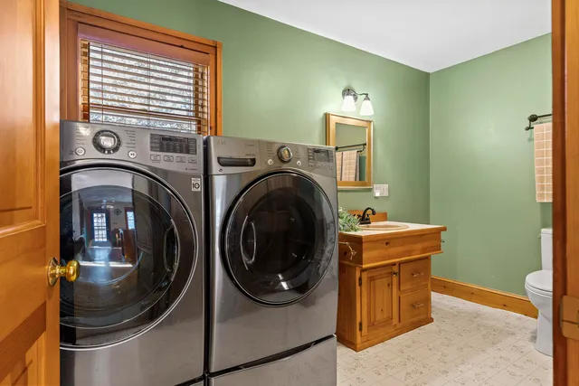 $450,000 | 441 Splitrock Road, Bristol, ME 04539