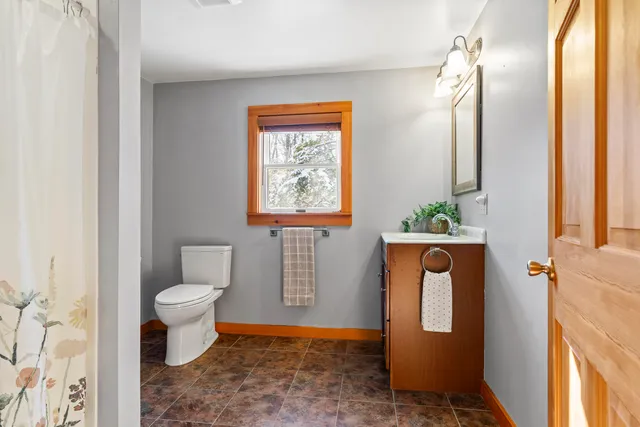 $450,000 | 441 Splitrock Road, Bristol, ME 04539