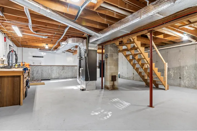 $450,000 | 441 Splitrock Road, Bristol, ME 04539