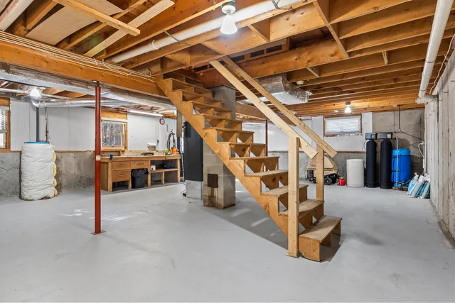 $450,000 | 441 Splitrock Road, Bristol, ME 04539