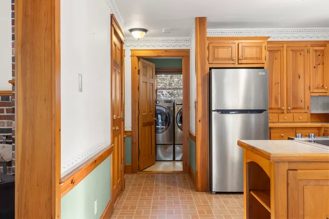 $450,000 | 441 Splitrock Road, Bristol, ME 04539