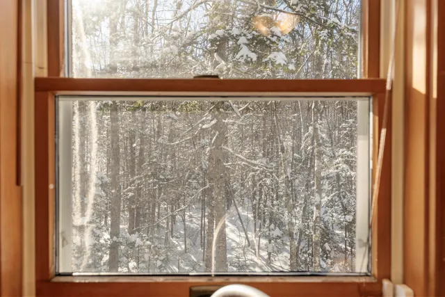 $450,000 | 441 Splitrock Road, Bristol, ME 04539