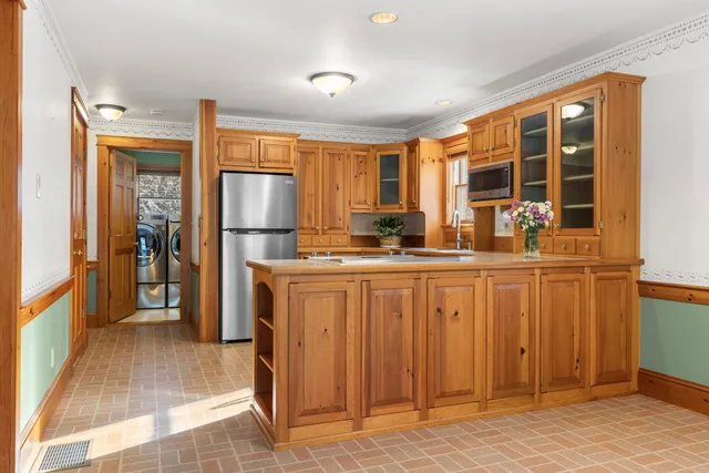 $450,000 | 441 Splitrock Road, Bristol, ME 04539